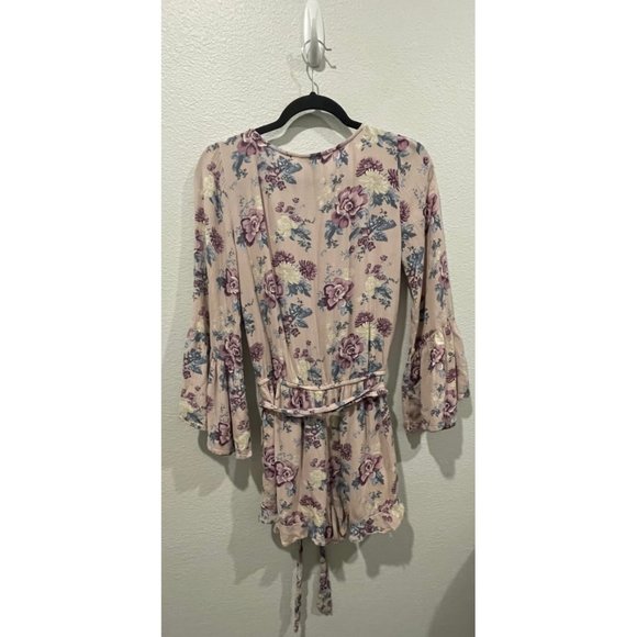 AMERICAN EAGLE Floral Bell Sleeve Romper - Picture 7 of 8